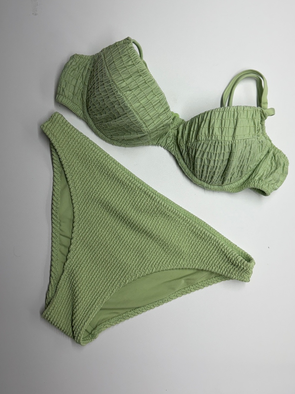 Lime colored 2 piece bikini H&M bikini under wire bikini top full cover bottom